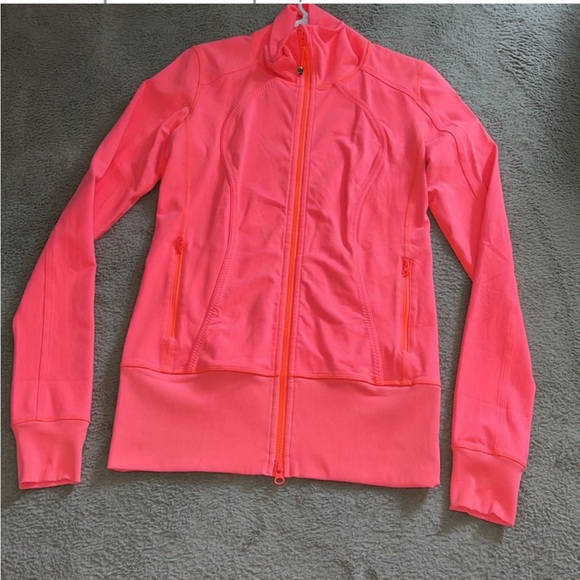 Lululemon Nice Asana Jacket
Coral color Very Light Flare size 6 - Picture 7 of 15